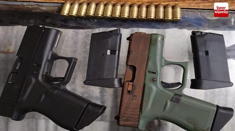 Pathankot police arrested two accused with weapons Pathankot police arrested two accused with weapons