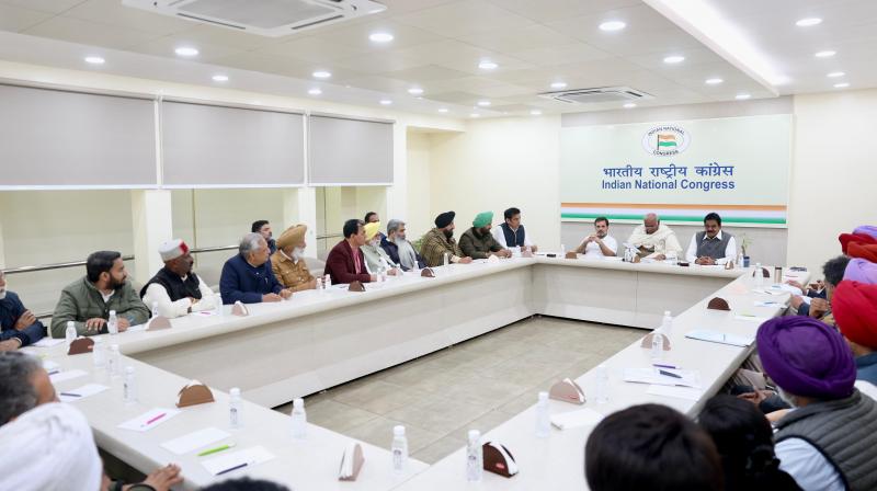 2024 Lok Sabha elections: Mallikarjun Kharge, Rahul Gandhi hold meeting with PunjabCongress leaders 2024 Lok Sabha elections: Mallikarjun Kharge, Rahul Gandhi hold meeting with PunjabCongress leaders