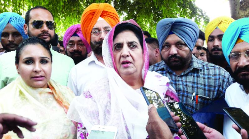 Rajinder Kaur Bhattal talking to Journalists Rajinder Kaur Bhattal talking to Journalists