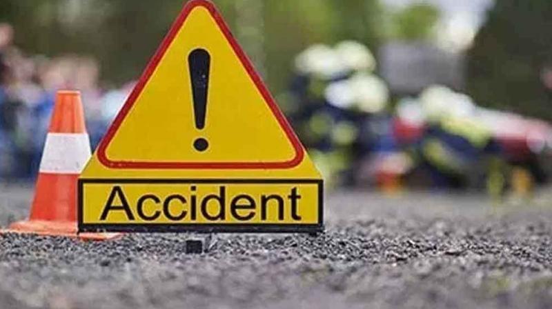 Road Accident, 18 year old girl died