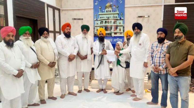 The case of sacrilege at farmers' rallies reached the Akal Takht. The case of sacrilege at farmers' rallies reached the Akal Takht.