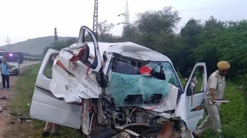 Unfortunate incident happened to a family going to pay obeisance at a religious place Unfortunate incident happened to a family going to pay obeisance at a religious place