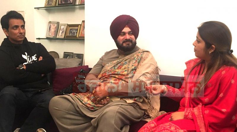 Navjot Sidhu arrives at Sonu Sood's house Navjot Sidhu arrives at Sonu Sood's house