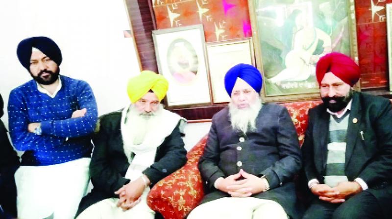 Bhai Gobind Singh Longowal With Others Bhai Gobind Singh Longowal With Others
