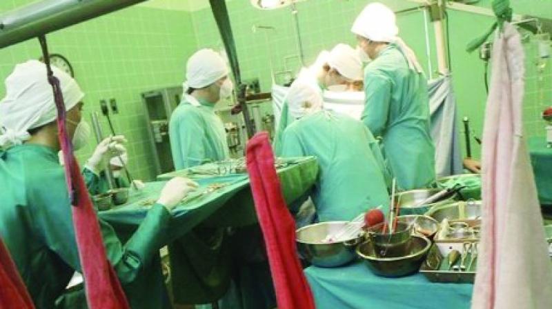 The 82-year-old mother saved her son's life by donating a kidney The 82-year-old mother saved her son's life by donating a kidney