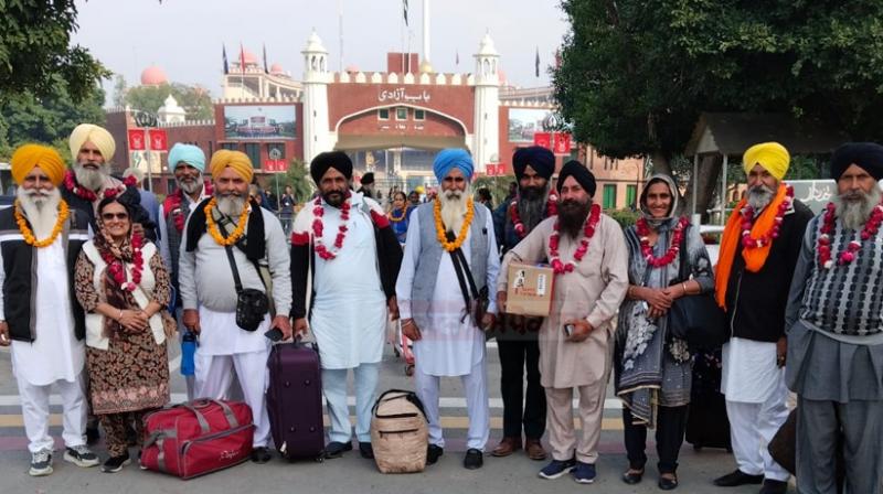 Sikh pilgrims reached Pakistan through Wagah border Sikh pilgrims reached Pakistan through Wagah border