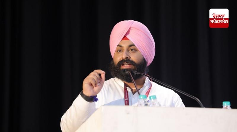 ਸਰਕਾਰੀ ਸਕੂਲਾਂ ਦੇ 11ਵੀਂ -12ਵੀਂ ਦੇ ਵਿਦਿਆਰਥੀਆਂ ਨੂੰ ਕਾਰੋਬਾਰ ਅਤੇ ਮਾਰਕੀਟਿੰਗ ਵਿੱਚ ਪ੍ਰਬੀਨ ਬਣਾਏਗੀ ਪੰਜਾਬ ਸਰਕਾਰ: ਹਰਜੋਤ ਬੈਂਸ ਸਰਕਾਰੀ ਸਕੂਲਾਂ ਦੇ 11ਵੀਂ -12ਵੀਂ ਦੇ ਵਿਦਿਆਰਥੀਆਂ ਨੂੰ ਕਾਰੋਬਾਰ ਅਤੇ ਮਾਰਕੀਟਿੰਗ ਵਿੱਚ ਪ੍ਰਬੀਨ ਬਣਾਏਗੀ ਪੰਜਾਬ ਸਰਕਾਰ: ਹਰਜੋਤ ਬੈਂਸ