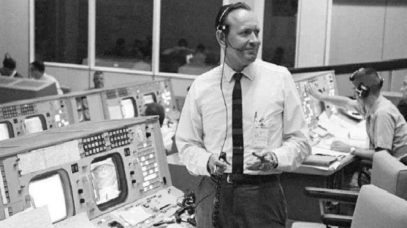 Christopher kraft nasa mission control dies at 95