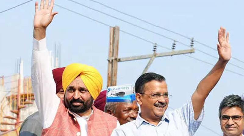 AAP names Arvind Kejriwal, Manish Sisodia as star campaigners for Gujarat