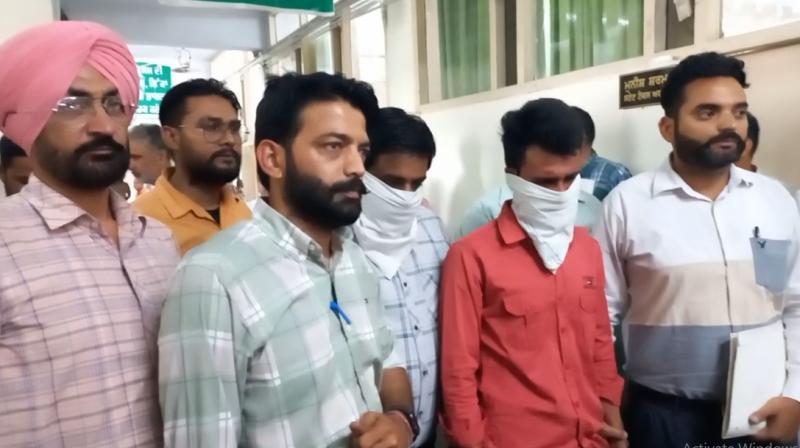 VIGILANCE BUREAU UNEARTH BIG SCAM IN RTA OFFICE BATHINDA VIGILANCE BUREAU UNEARTH BIG SCAM IN RTA OFFICE BATHINDA