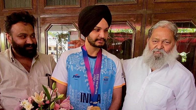 Anil Vij announced to give 50 thousand to shooter Sarbjot Anil Vij announced to give 50 thousand to shooter Sarbjot