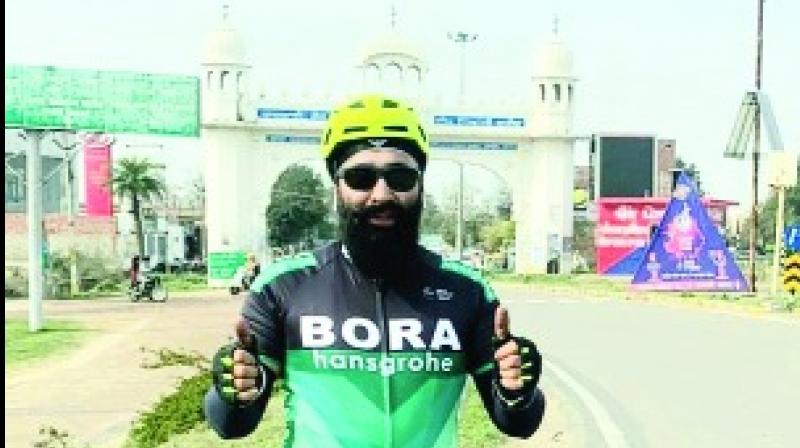 Nihal Singh Ubhi set a record by cycling 639.8 km continuously Nihal Singh Ubhi set a record by cycling 639.8 km continuously