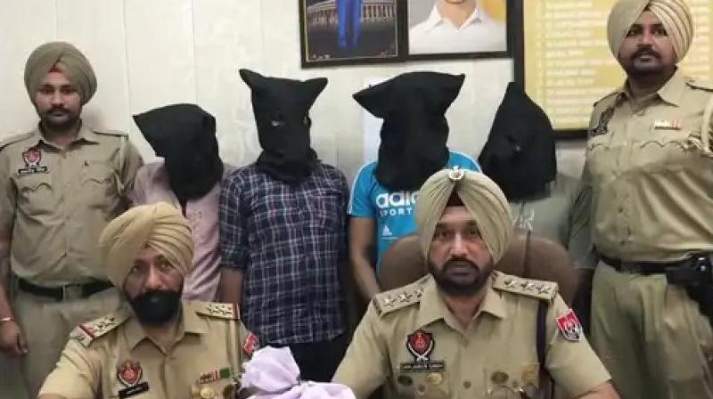 ਫੜੇ ਗਏ ਮੁਲਜ਼ਮ ਫੜੇ ਗਏ ਮੁਲਜ਼ਮ