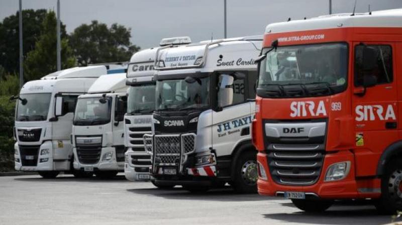  Chaos erupts in Britain over truck shortage