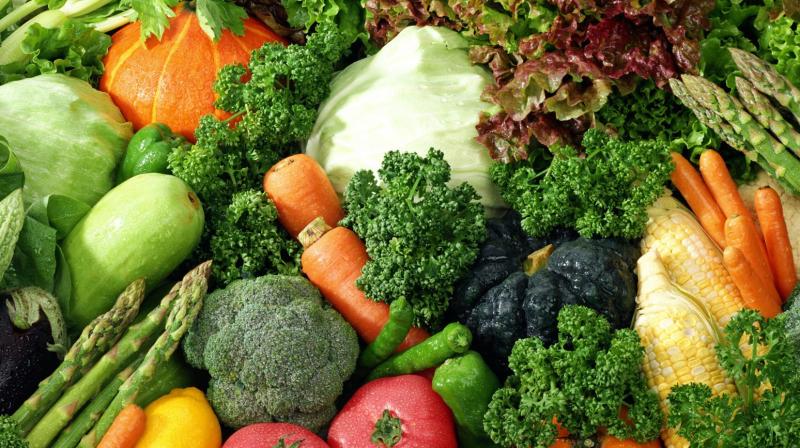 Low fat diet helps control the problem of high blood pressure Low fat diet helps control the problem of high blood pressure