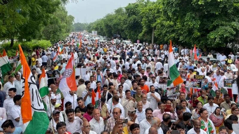 Congress holds protest ahead of Sonia Gandhi's ED questioning Congress holds protest ahead of Sonia Gandhi's ED questioning