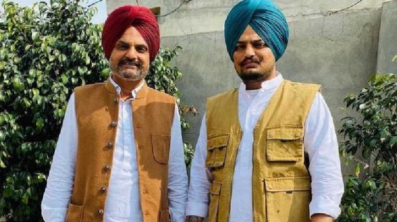 Sidhu Moose Wala's father Balkaur Singh receives threat message Sidhu Moose Wala's father Balkaur Singh receives threat message