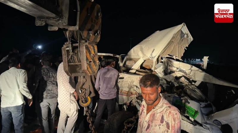 Dhar Madhya Pradesh road accident News in punjabi Dhar Madhya Pradesh road accident News in punjabi