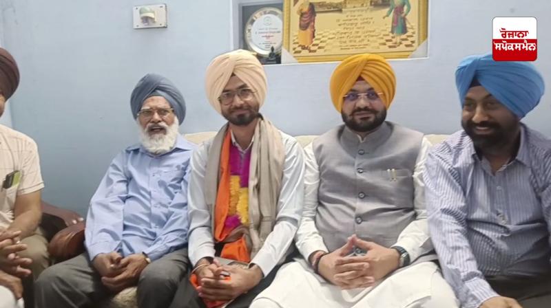 ASI ਦਾ IAS ਪੁੱਤ ਪੰਜਾਬ ਦੇ ਨੌਜਵਾਨਾਂ ਲਈ ਬਣਿਆ ਆਈਕੋਨ - ਕੈਬਨਿਟ ਮੰਤਰੀ ਸੌਂਦ ASI ਦਾ IAS ਪੁੱਤ ਪੰਜਾਬ ਦੇ ਨੌਜਵਾਨਾਂ ਲਈ ਬਣਿਆ ਆਈਕੋਨ - ਕੈਬਨਿਟ ਮੰਤਰੀ ਸੌਂਦ