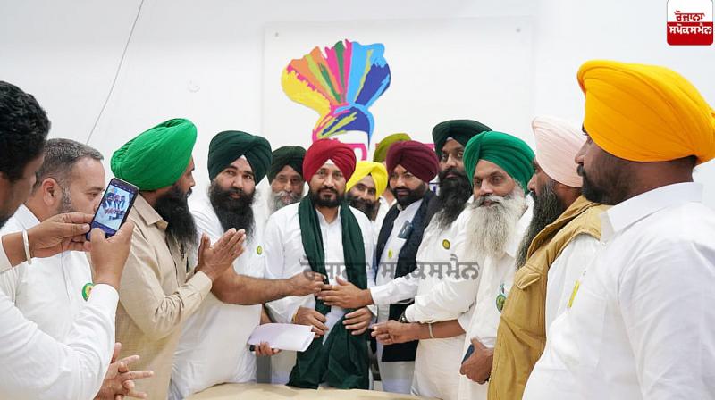 CM Charanjit Singh Channi and Farmers CM Charanjit Singh Channi and Farmers