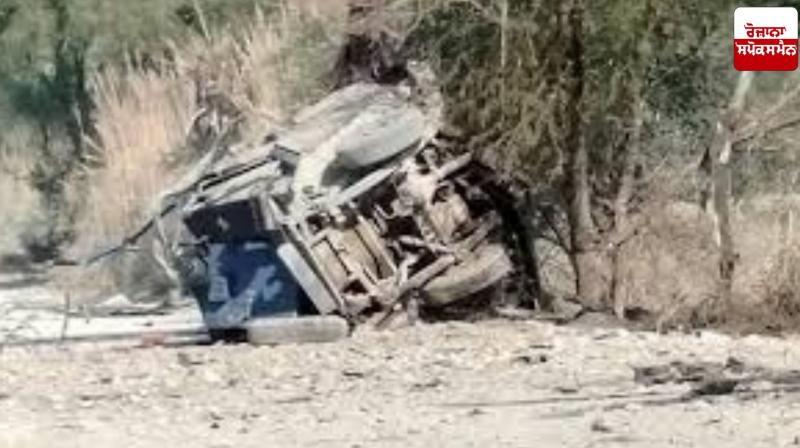 6 people killed after car falls into ditch in Khyber Pakhtunkhwa, Pakistan