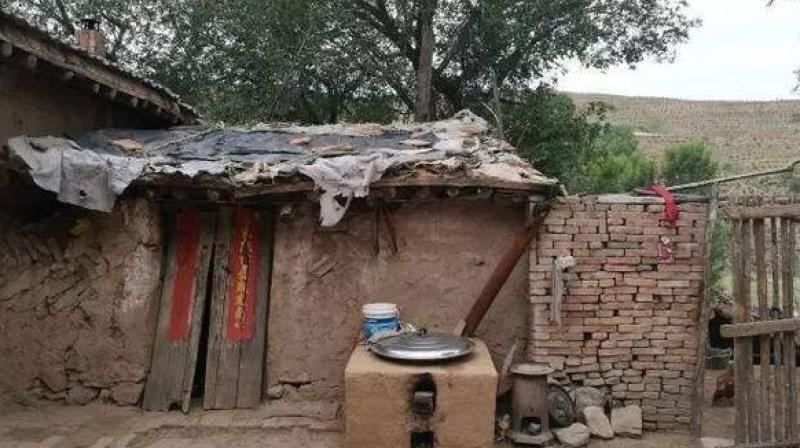 Poor Chinese Family House Poor Chinese Family House