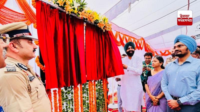 ਐਸ.ਏ.ਐਸ ਨਗਰ ‘ਚ ਬਣੇਗਾ ਜੇਲ੍ਹ ਵਿਭਾਗ ਦਾ ਮੁੱਖ ਦਫ਼ਤਰ,ਲਾਲਜੀਤ ਭੁੱਲਰ ਨੇ ਰੱਖਿਆ ਨੀਂਹ ਪੱਥਰ ਐਸ.ਏ.ਐਸ ਨਗਰ ‘ਚ ਬਣੇਗਾ ਜੇਲ੍ਹ ਵਿਭਾਗ ਦਾ ਮੁੱਖ ਦਫ਼ਤਰ,ਲਾਲਜੀਤ ਭੁੱਲਰ ਨੇ ਰੱਖਿਆ ਨੀਂਹ ਪੱਥਰ