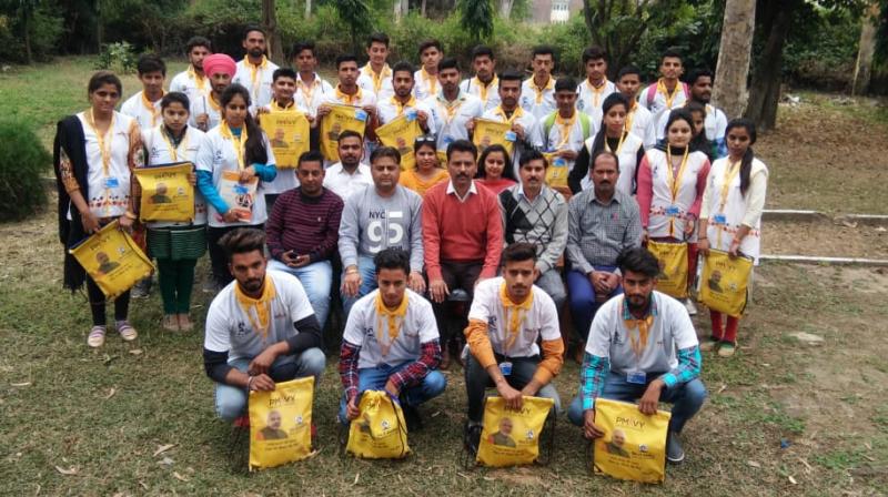 Distribute free  kits to students of Life Insurance Agent