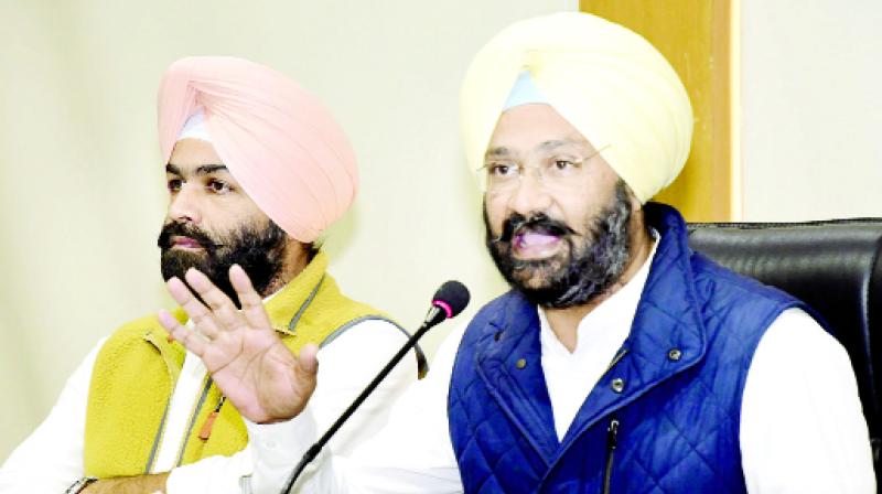 Badal and Sukhbir will appear before the investigative team: Dhindsa
