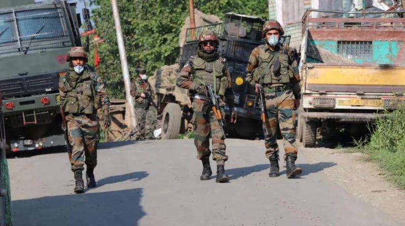 CRPF team attacked in Shopian CRPF team attacked in Shopian