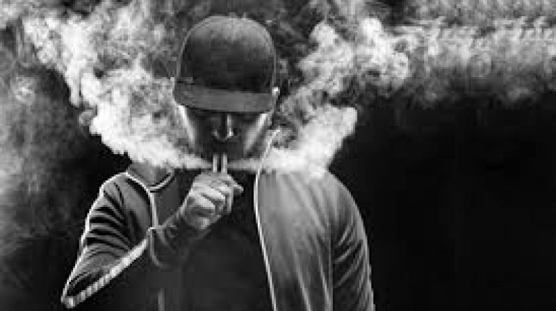 youth smoke e cigarette