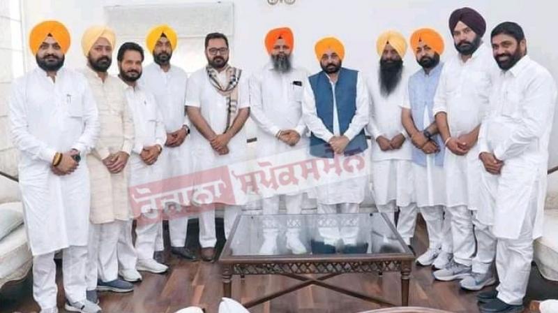 CM Mann holds important meeting with AAP MLAs CM Mann holds important meeting with AAP MLAs
