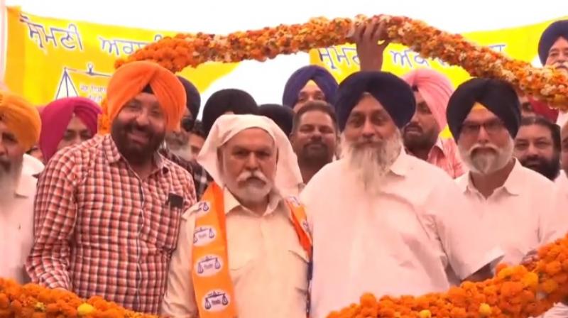 Mohinder Singh Kaypee switch to Akali Dal 