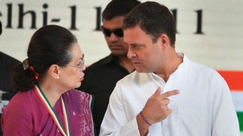 Sonia Gnadhi And Rahul Gandhi 