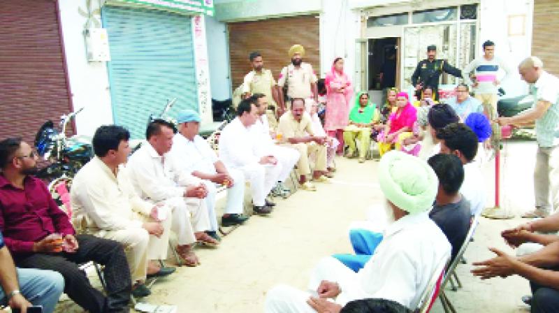 Dr. Raj Kumar Chabewal addressing People Dr. Raj Kumar Chabewal addressing People
