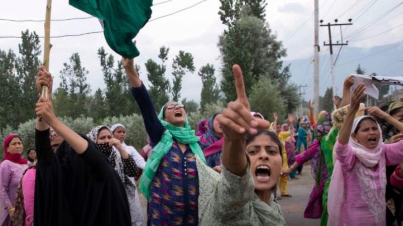 Kashmir two pictures of valley in indian and foreign media? Kashmir two pictures of valley in indian and foreign media?