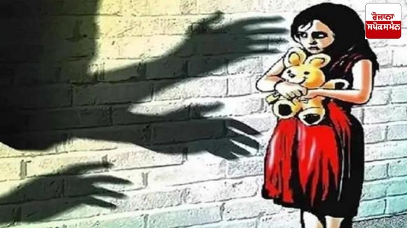 Thrown from the third floor after raping a four-year-old girl Thrown from the third floor after raping a four-year-old girl