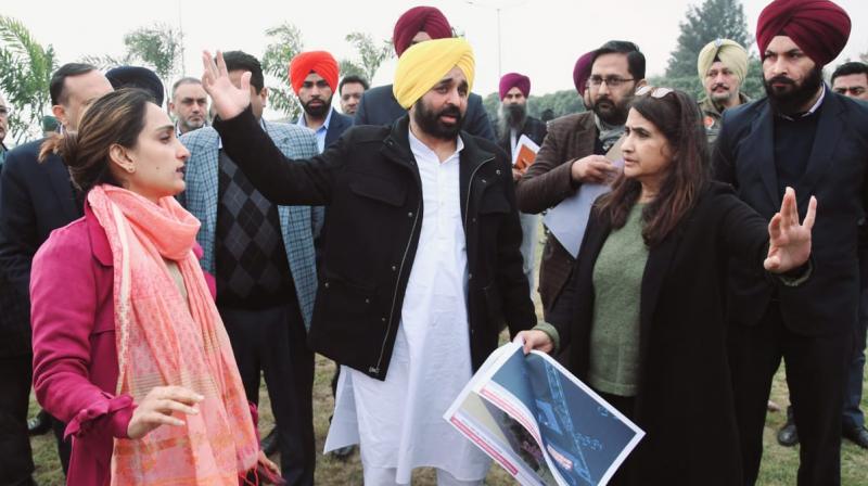 A statue of Shaheed Bhagat Singh will be installed at Mohali Airport A statue of Shaheed Bhagat Singh will be installed at Mohali Airport