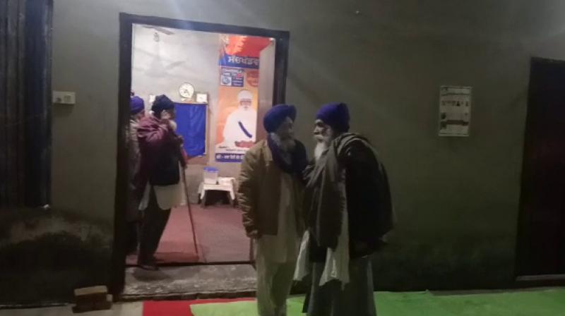 Attempt of disrespect of guru granth sahib ji in Sri Muktsar Sahib Attempt of disrespect of guru granth sahib ji in Sri Muktsar Sahib