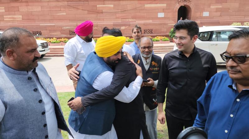 CM Bhagwant Mann joins AAP MP Sanjay Singh's Protest CM Bhagwant Mann joins AAP MP Sanjay Singh's Protest