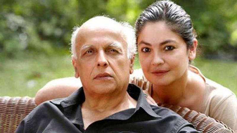 Daughter Pooja rubbishes Mahesh Bhatt's death rumours Daughter Pooja rubbishes Mahesh Bhatt's death rumours