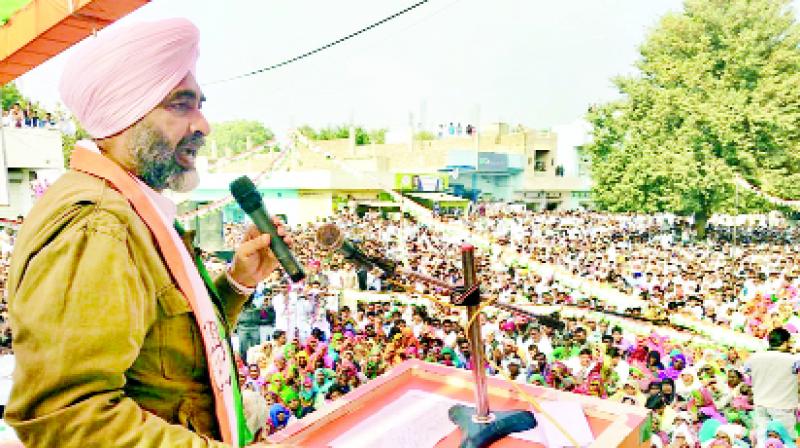 Manpreet Singh Badal campaign in favor of Congress candidates