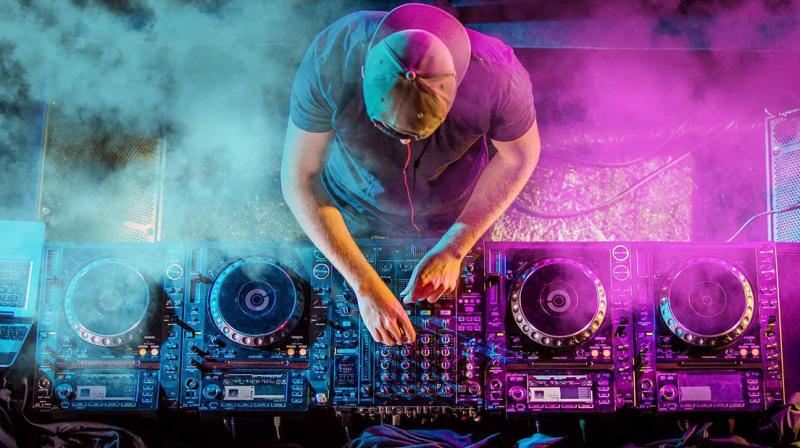 DJ DJ