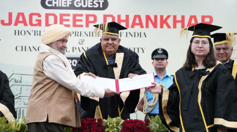Padma Sri Dr. Ratan Singh Jaggi was honored with Gyan Ratna Award Padma Sri Dr. Ratan Singh Jaggi was honored with Gyan Ratna Award