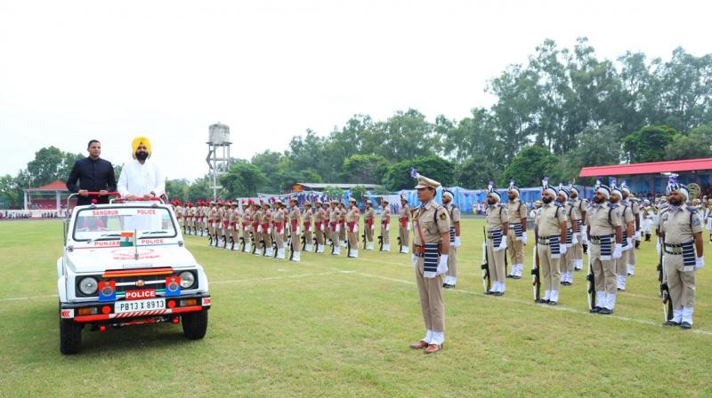  Transport Minister hoisted the flag at Sangrur, pledged to fulfill the dreams of the martyrs.