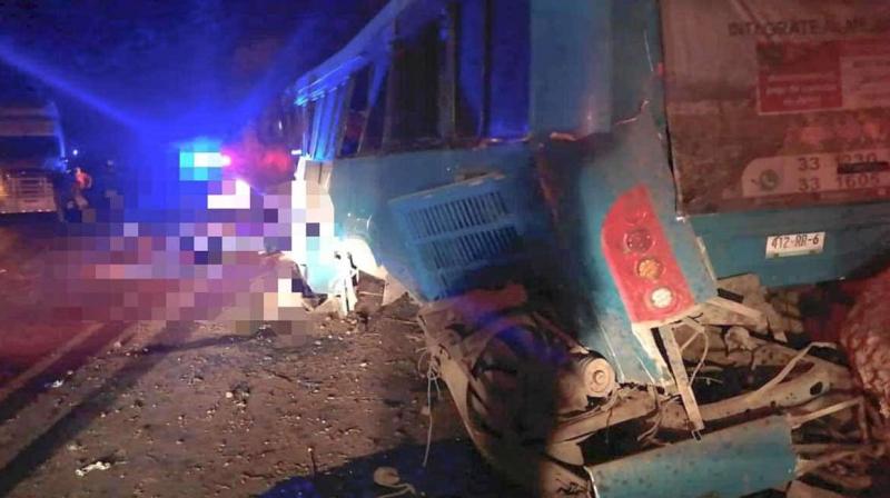 14 killed, 20 injured after bus accident in Jalisco 14 killed, 20 injured after bus accident in Jalisco