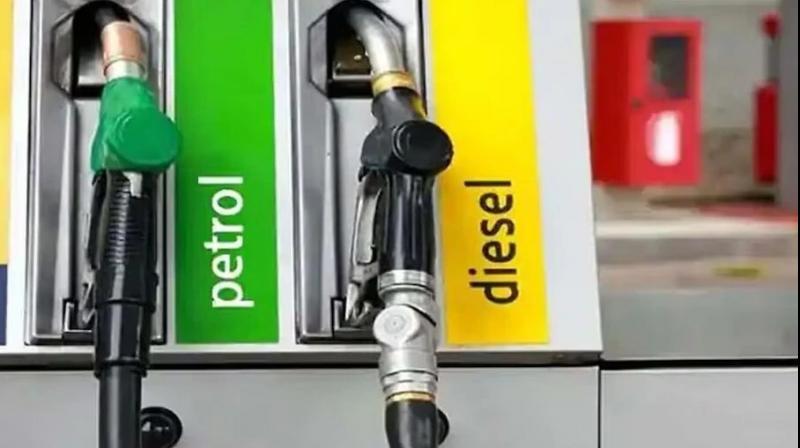 Petrol and diesel prices have become expensive in the country, prices have increased by Rs 2 per liter. Petrol and diesel prices have become expensive in the country, prices have increased by Rs 2 per liter.