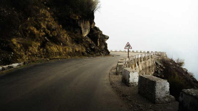 5 missing after car falls into gorge in Uttarakhand’s Chamoli 5 missing after car falls into gorge in Uttarakhand’s Chamoli