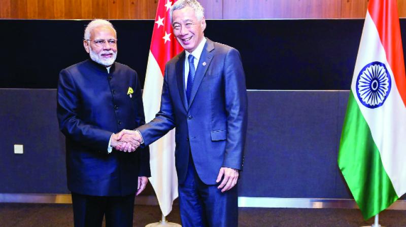 Narendra Modi in East Asia Summit, in Singapore 