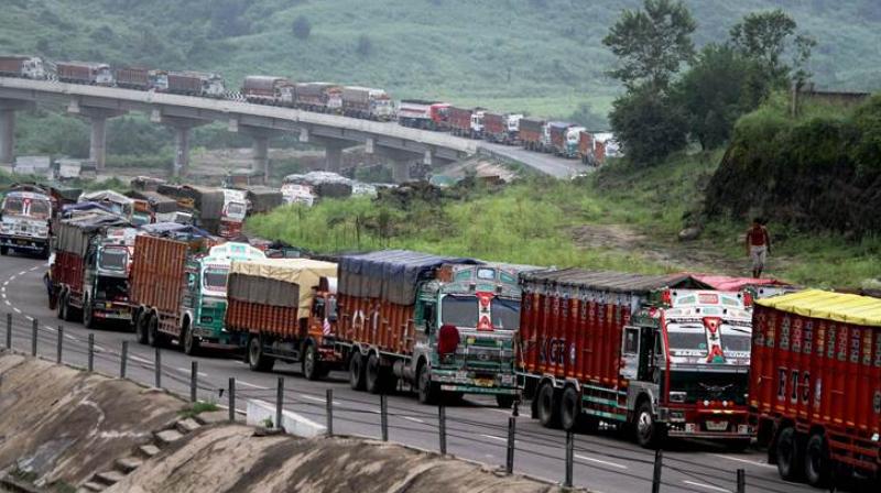 landslides hit Jammu-Srinagar National Highway landslides hit Jammu-Srinagar National Highway